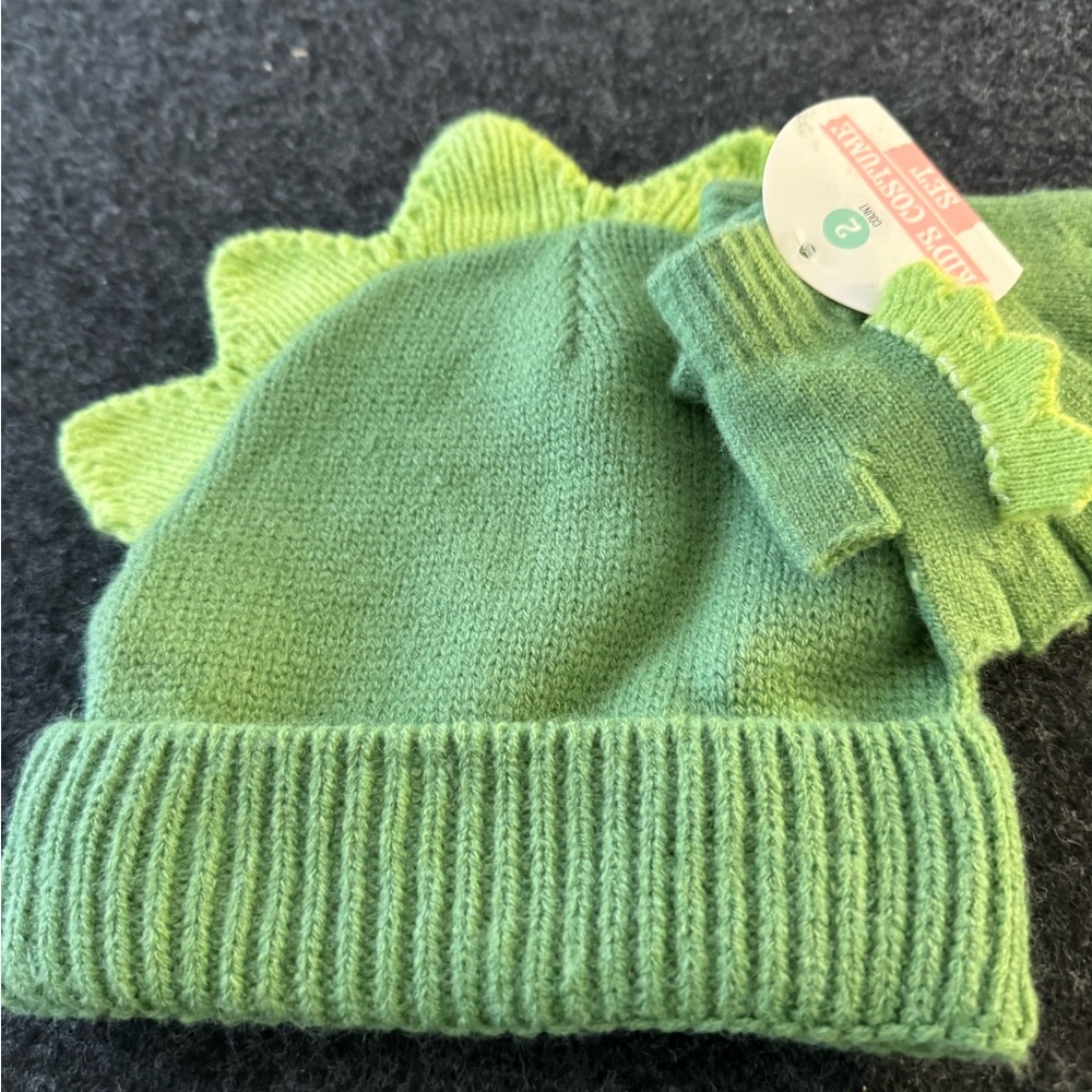 Dinosaur-Themed Green Knit Hat and Mittens Set